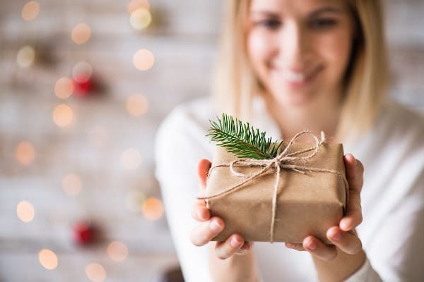18 Clutter-Free Gifts Under $20 - Nourishing Minimalism